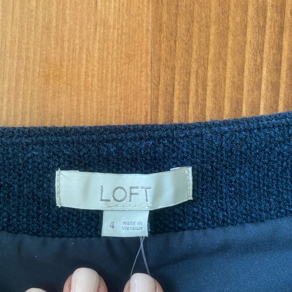 Loft asymmetric Skirt - Picture 2 of 4